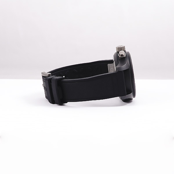 IWCパイロットウォッチトップガン クロノグラフ41 IW3894014枚目