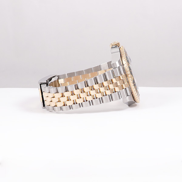 ロレックスGMTマスターII126713GRNR4枚目