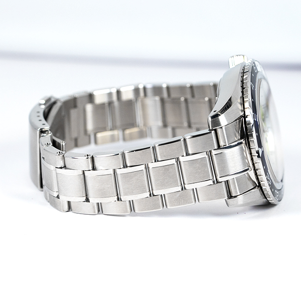 グランドセイコースポーツコレクション スプリングドライブ GMT 横浜高島屋限定2025SBGE3155枚目