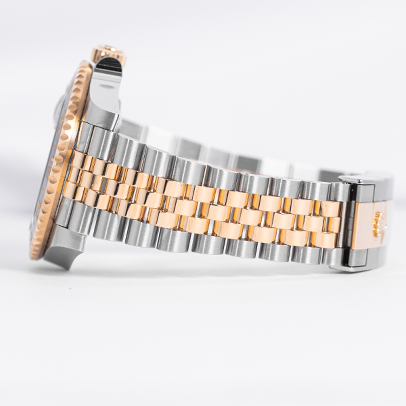 ロレックスGMTマスターII126713GRNR4枚目