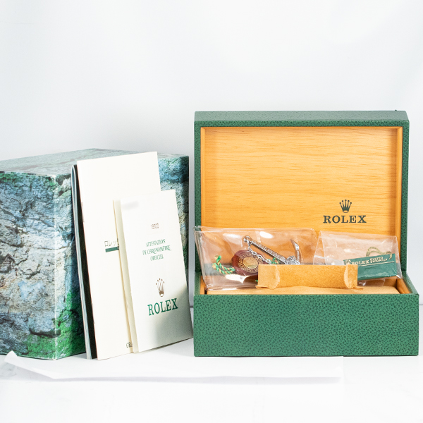 ロレックスシードゥエラー166008枚目