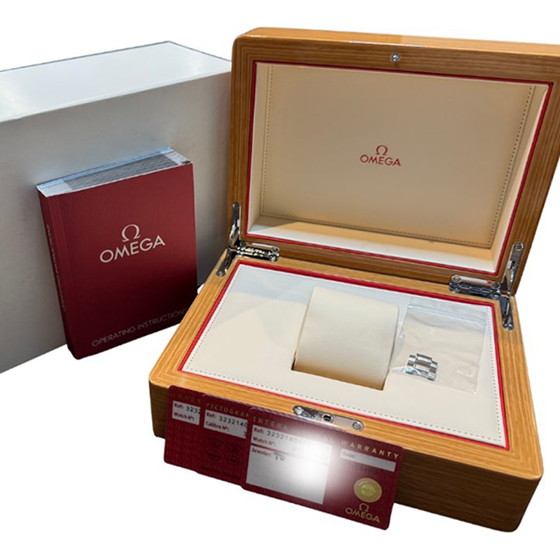 オメガスピードマスター デイデイト323.21.40.44.01.0018枚目